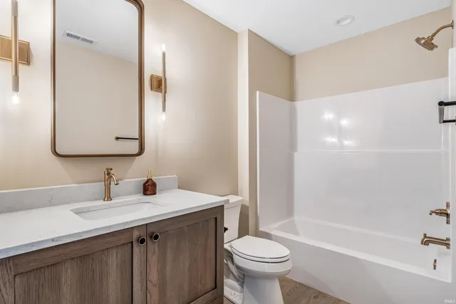 $774,900 | 10809 Conrad Creek, Spencerville, IN 46788