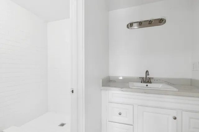 $334,998 | 832 South 4th Street, Fresno, CA 93702