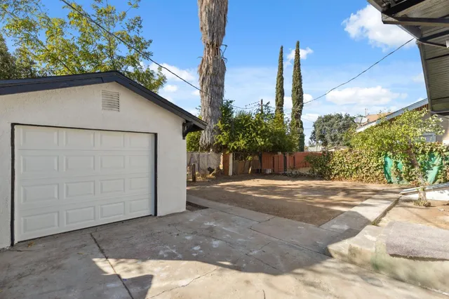 $334,998 | 832 South 4th Street, Fresno, CA 93702