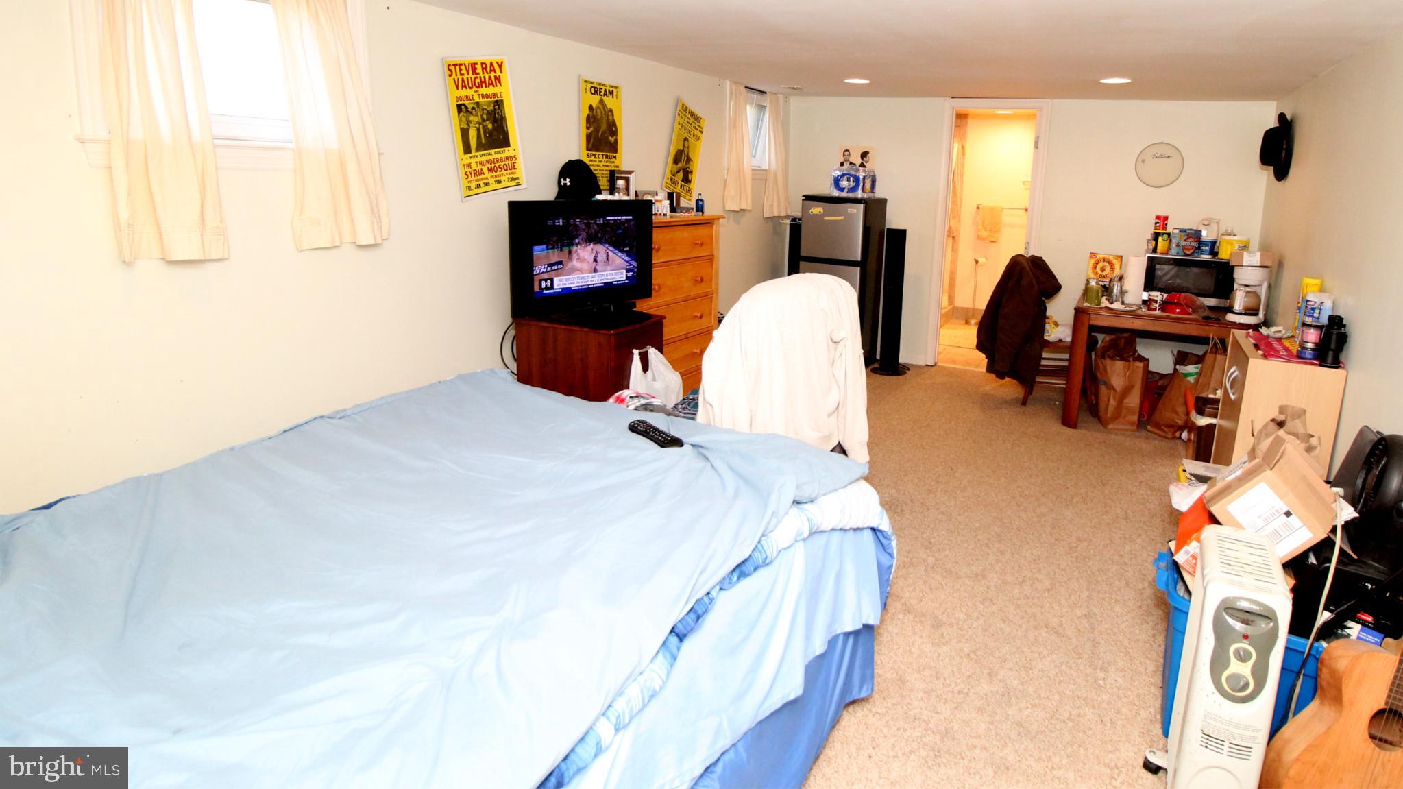 2728 Bird View Road Westminster, MD 21157 - Photo 21 of 31 2728 Birdview Dr - Basement room / study / den