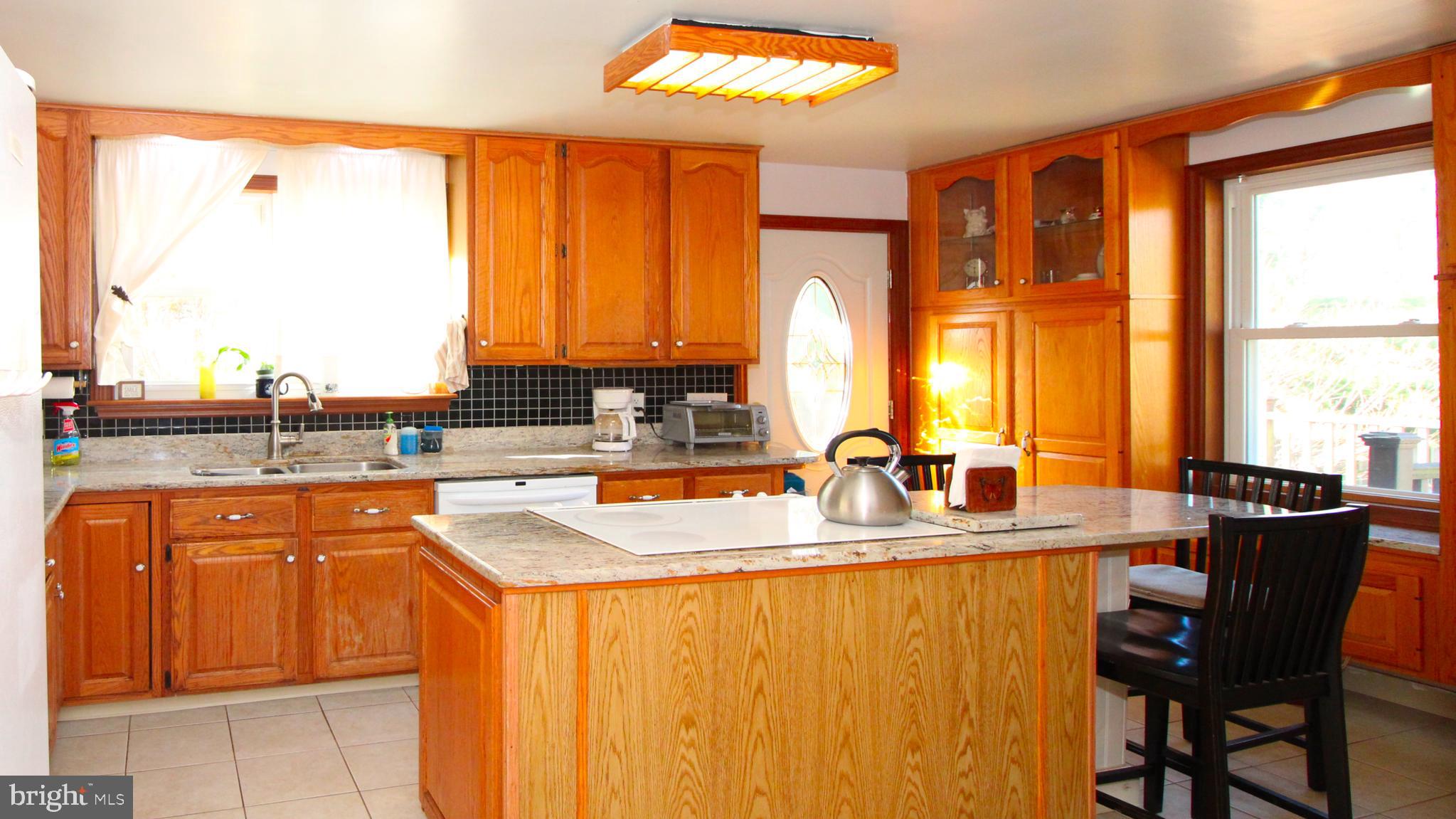2728 Bird View Road Westminster, MD 21157 - Photo 7 of 31 2728 Birdview Dr - Kitchen
