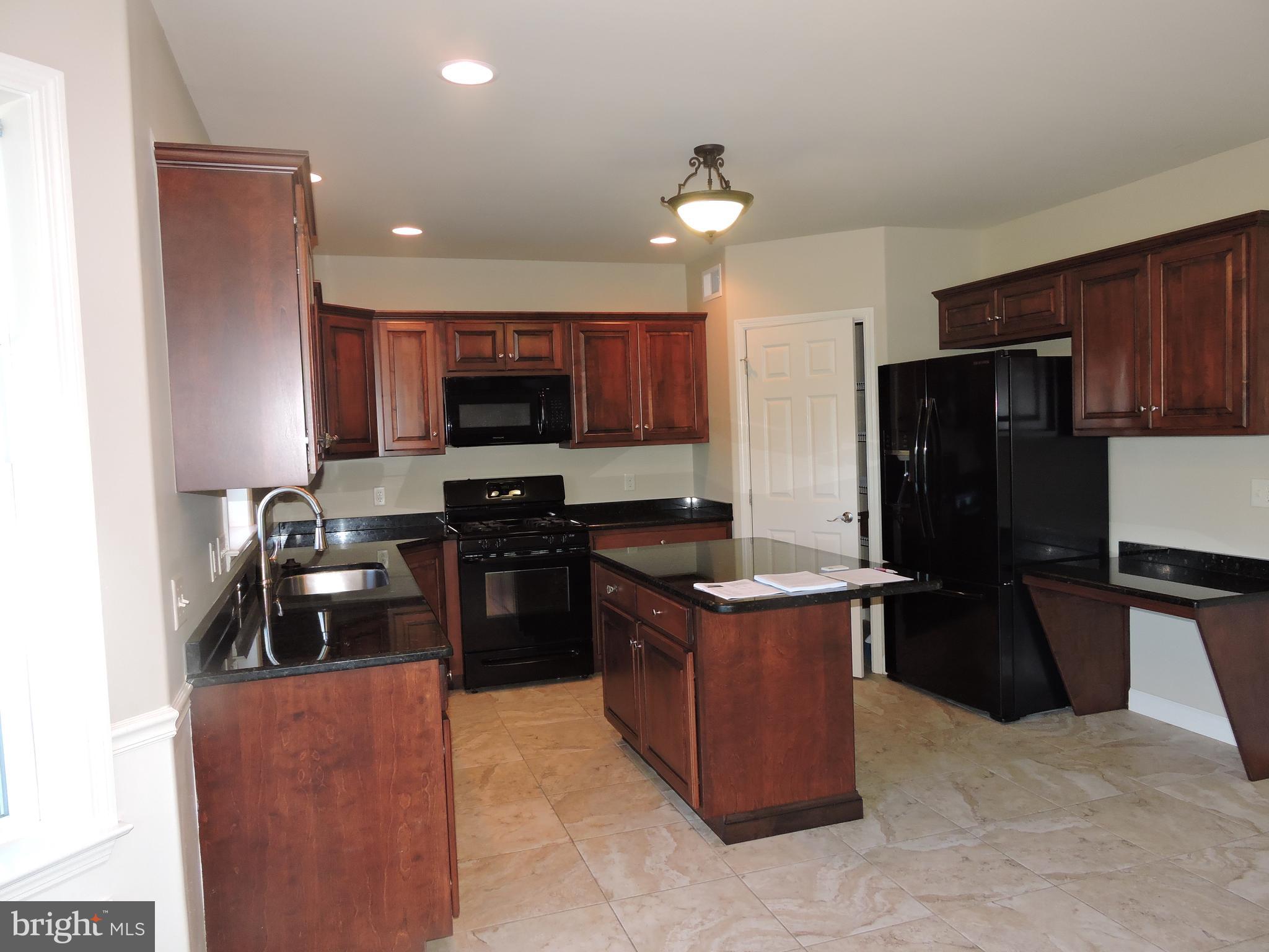 121 Stella Drive Sinking Spring, PA 19608 - Photo 11 of 47