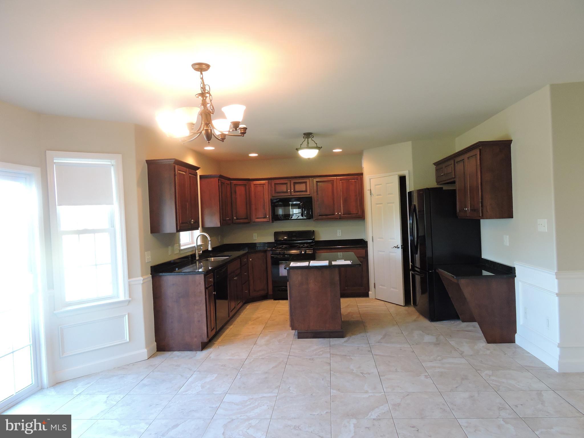 121 Stella Drive Sinking Spring, PA 19608 - Photo 10 of 47