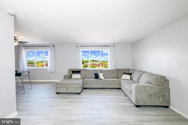 $1,950 | 614 Sligo Avenue, Unit 405, Silver Spring, MD 20910