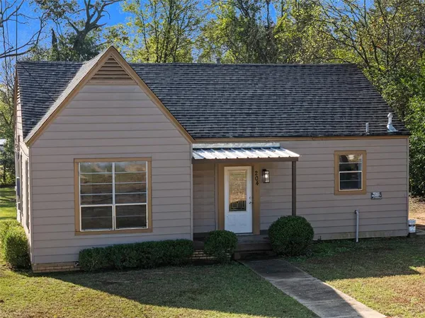 $159,900 | 204 Jones Street, Longview, TX 75602