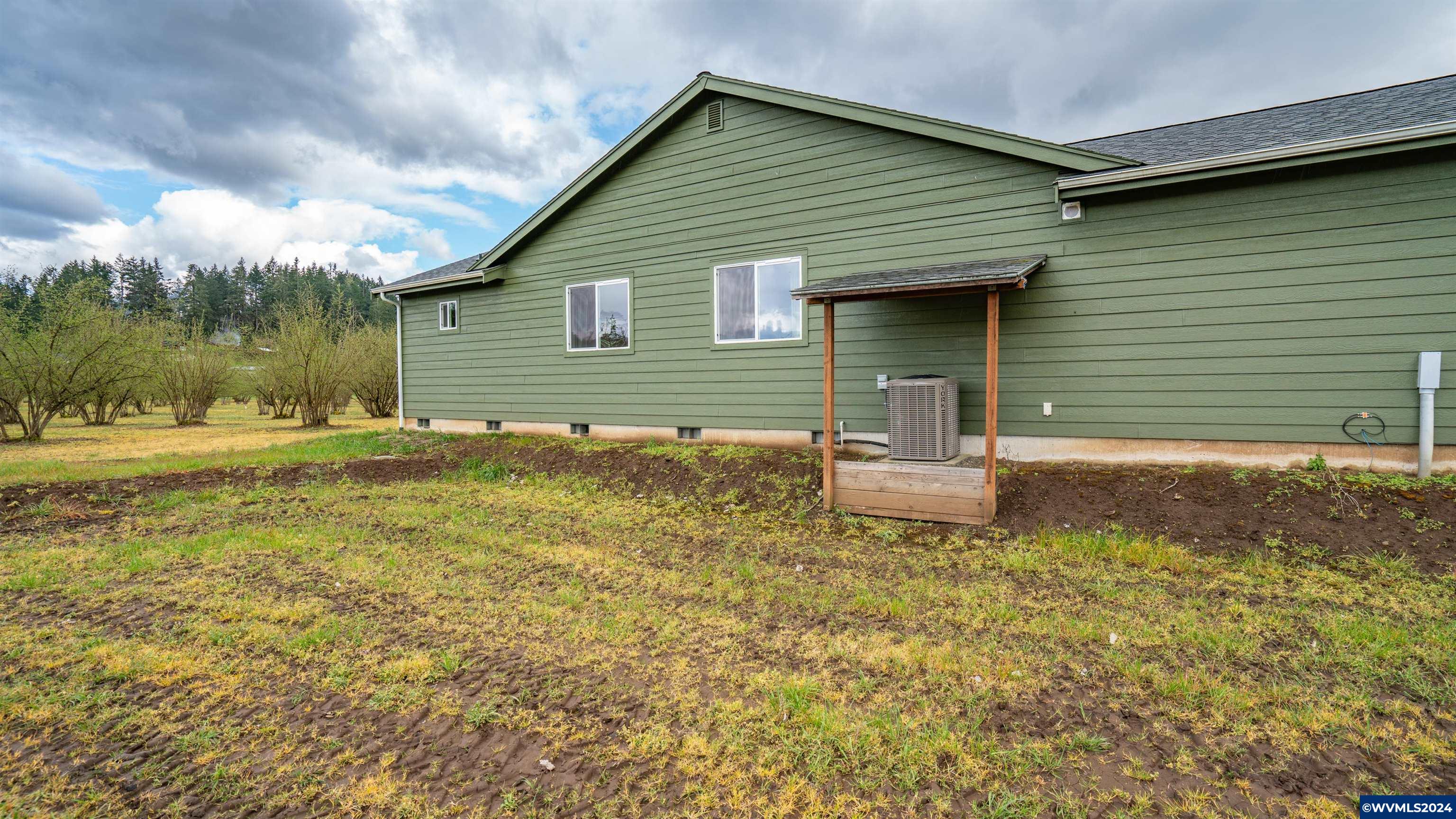 37082 Goats Road Springfield, OR 97478 - Photo 31 of 35