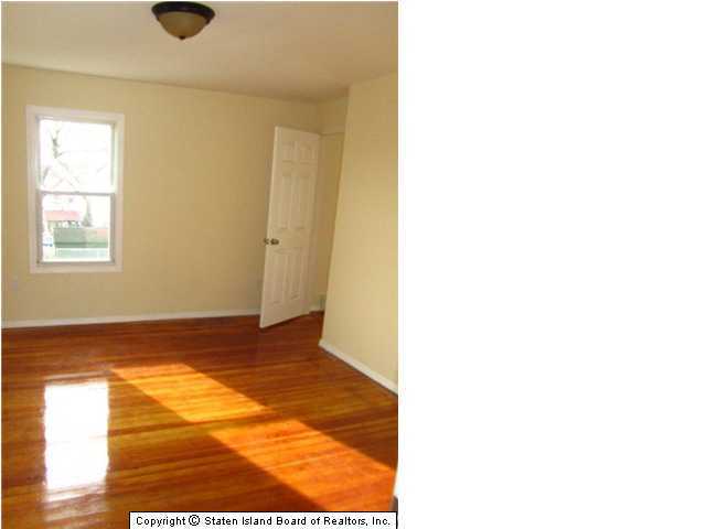 34 Roe Street Staten Island, NY 10310 - Photo 12 of 20 Additional Photo