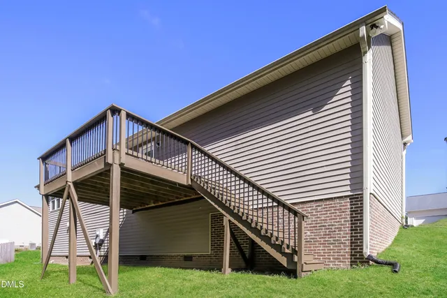 a view of backyard of house