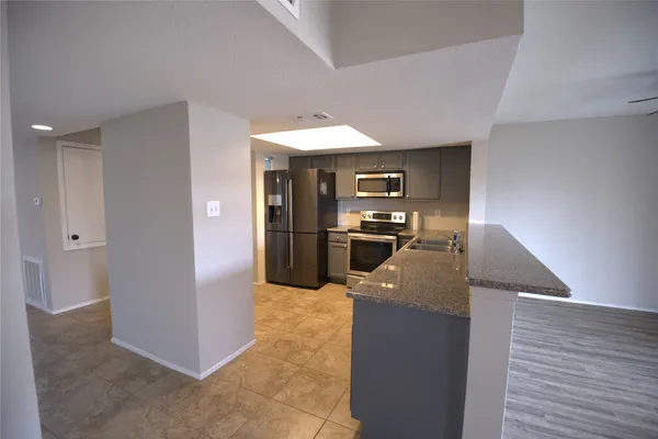 $1,450 | 4444 Victory Drive, Unit 1208, Houston, TX 77088