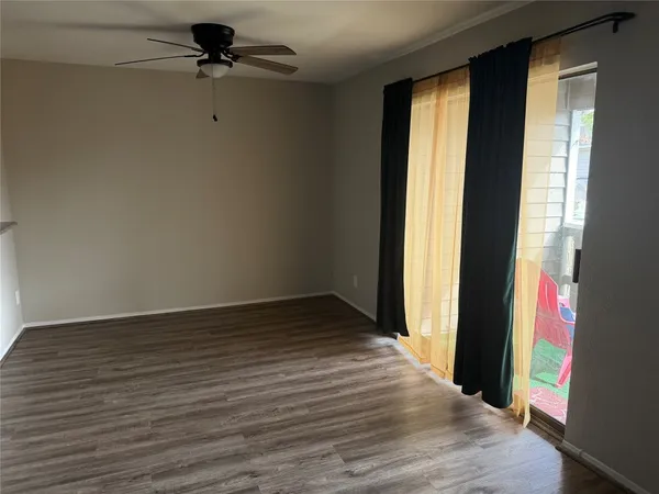 $1,450 | 4444 Victory Drive, Unit 1208, Houston, TX 77088