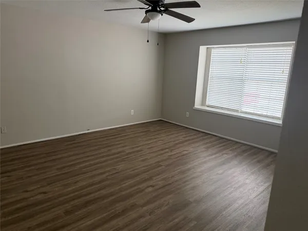 $1,450 | 4444 Victory Drive, Unit 1208, Houston, TX 77088