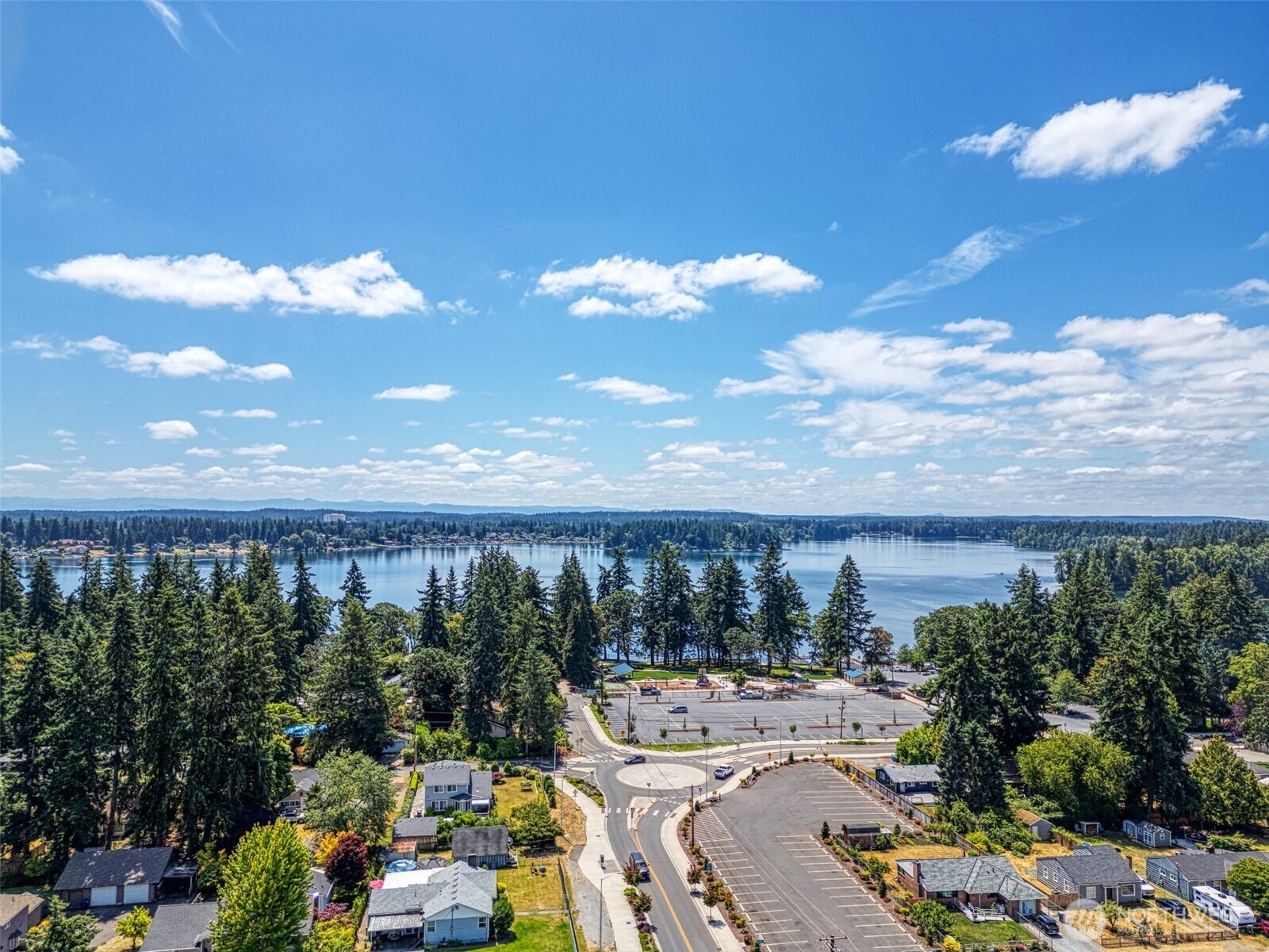 9116 121st Street Southwest Lakewood, WA 98498 - Photo 20 of 24 a view of a balcony with furniture