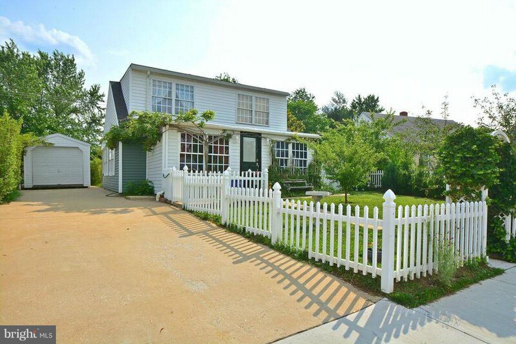 3134 Baybriar Road Baltimore, MD 21222 - Photo 1 of 30 Exterior (Front)
