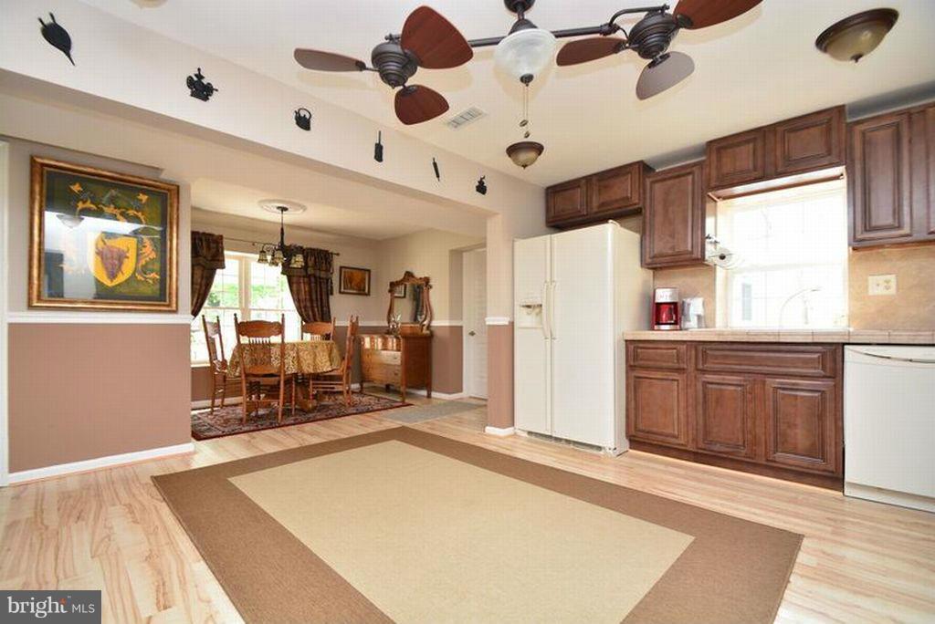 3134 Baybriar Road Baltimore, MD 21222 - Photo 12 of 30 Kitchen