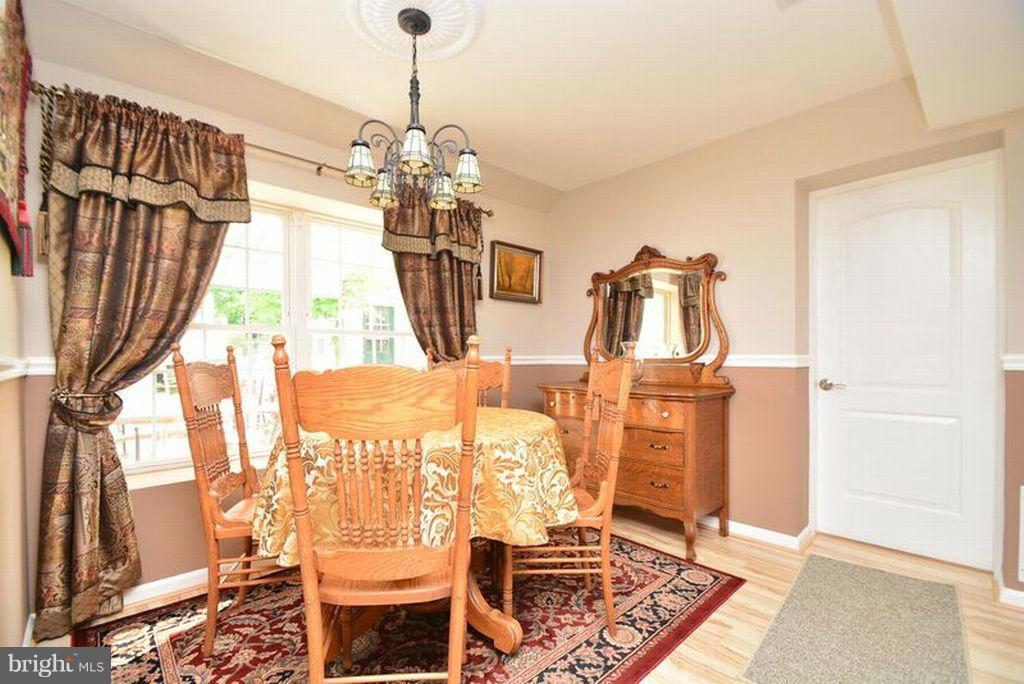 3134 Baybriar Road Baltimore, MD 21222 - Photo 14 of 30 Dining Room
