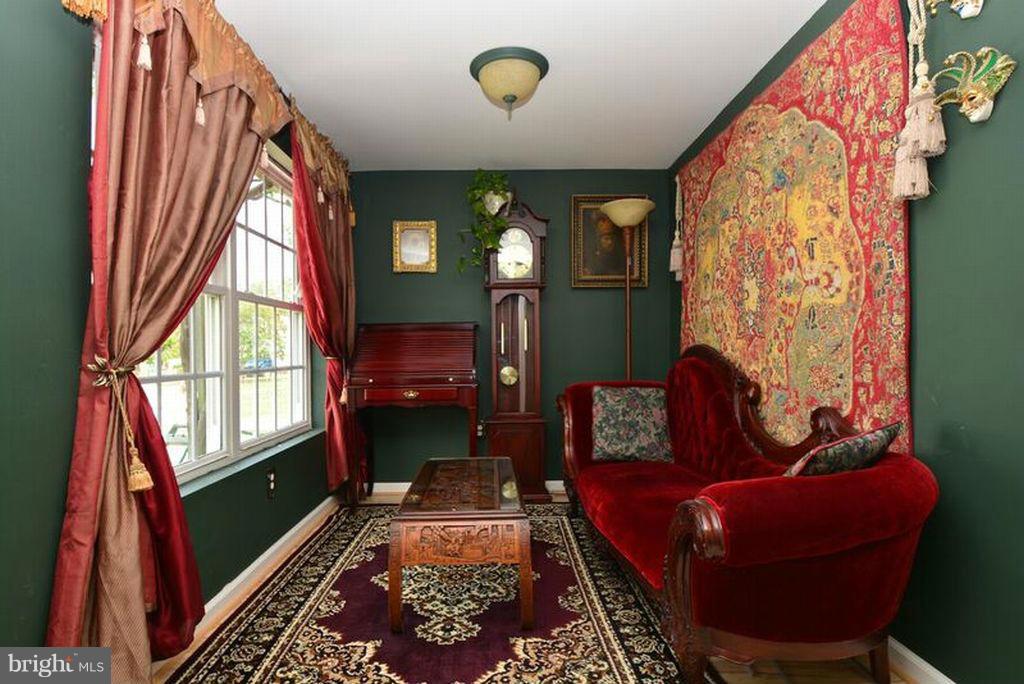 3134 Baybriar Road Baltimore, MD 21222 - Photo 17 of 30 Interior (General)