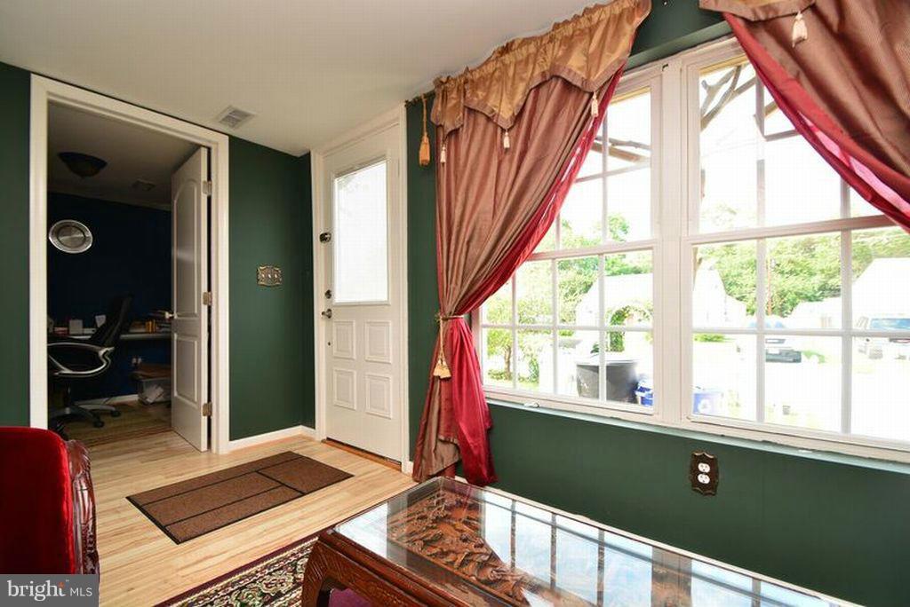3134 Baybriar Road Baltimore, MD 21222 - Photo 18 of 30 Interior (General)