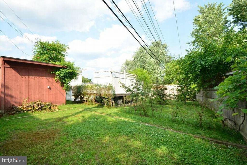 3134 Baybriar Road Baltimore, MD 21222 - Photo 7 of 30 Exterior (Rear)