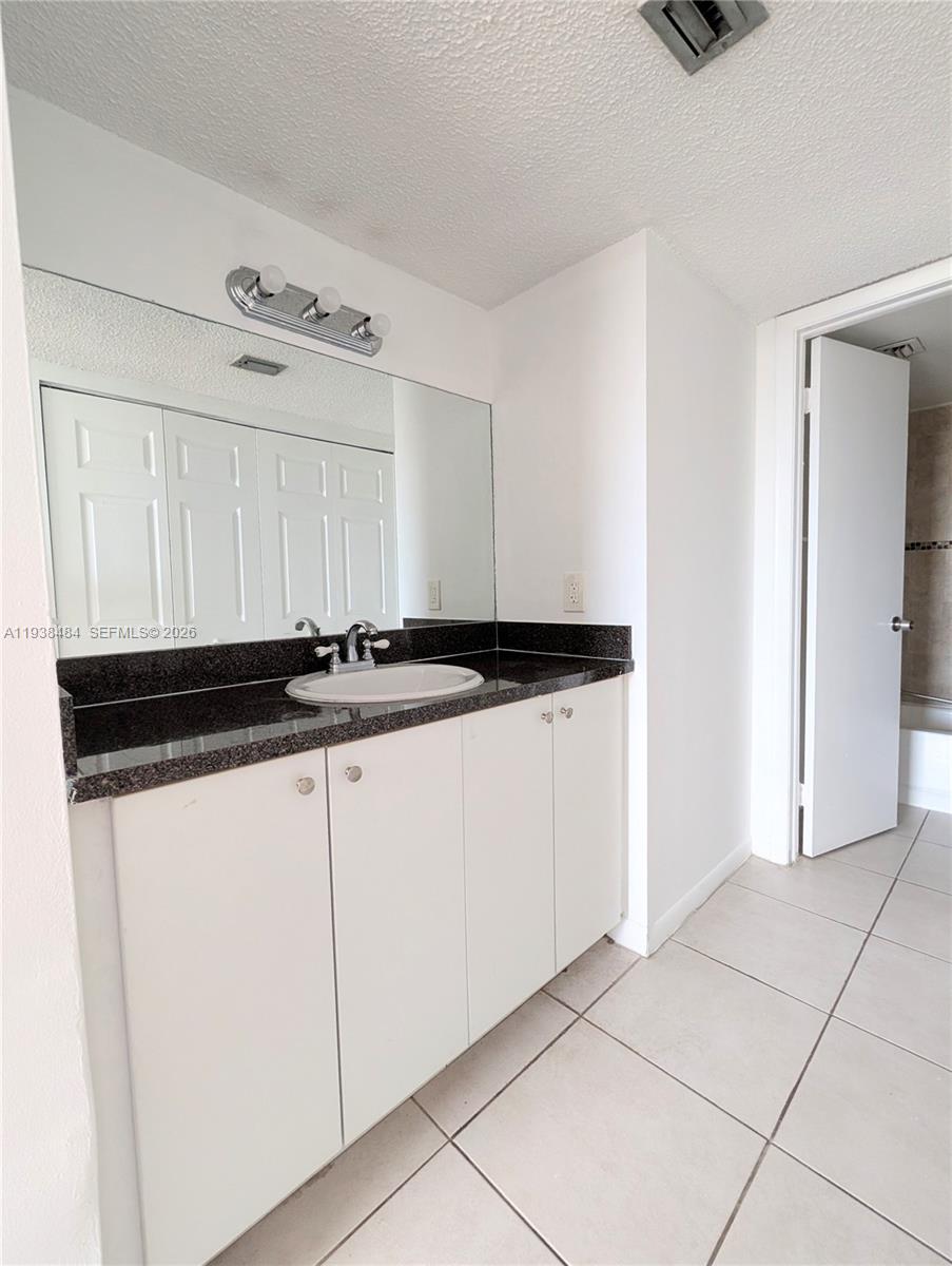 8255 Southwest 152nd Avenue, Unit E PH4 Miami, FL 33193 - Photo 18 of 44