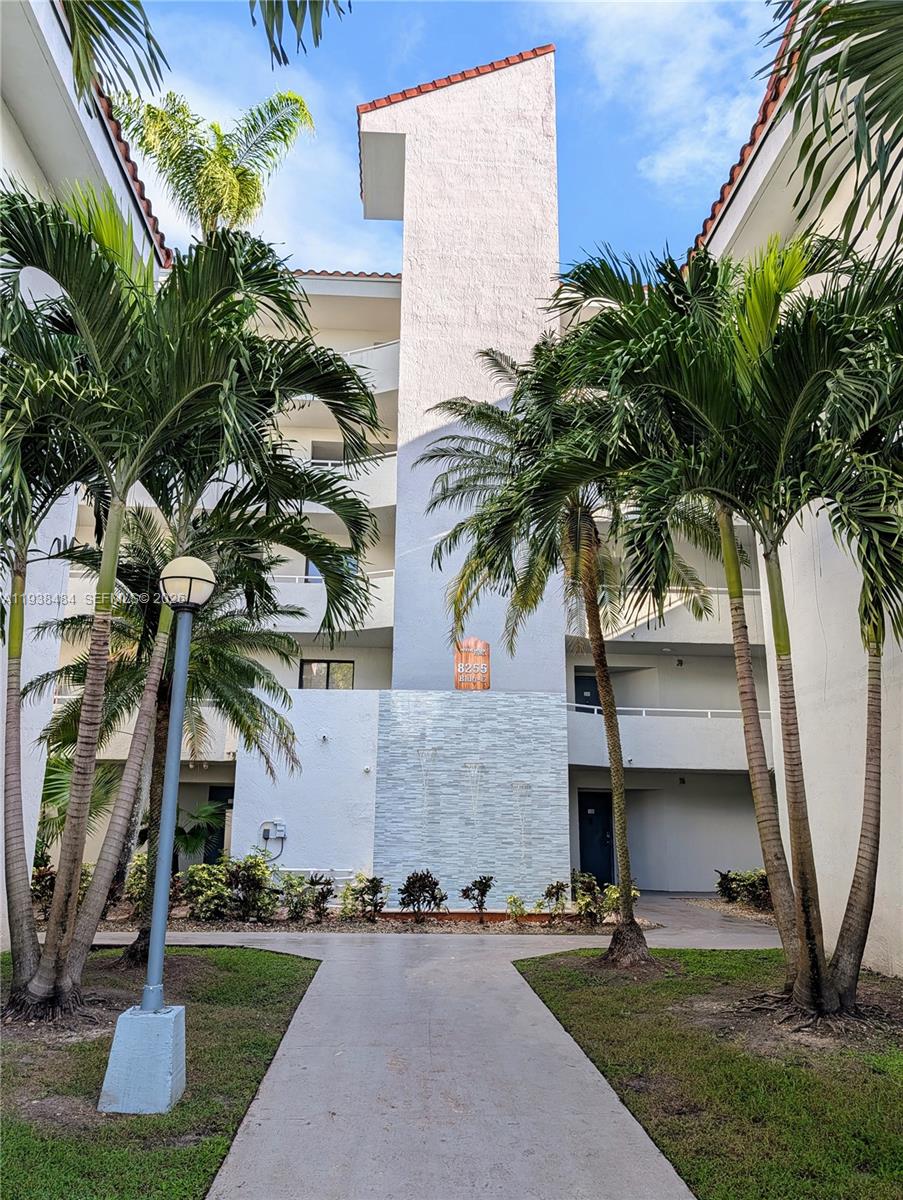 8255 Southwest 152nd Avenue, Unit E PH4 Miami, FL 33193 - Photo 2 of 44