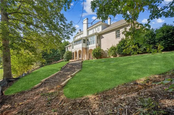 $819,900 | 181 Granny Smith Circle, Clarkesville, GA 30523