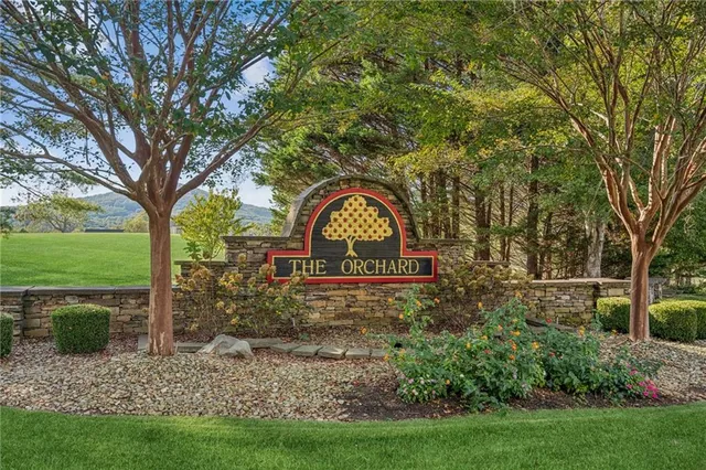 $849,900 | 181 Granny Smith Circle, Clarkesville, GA 30523