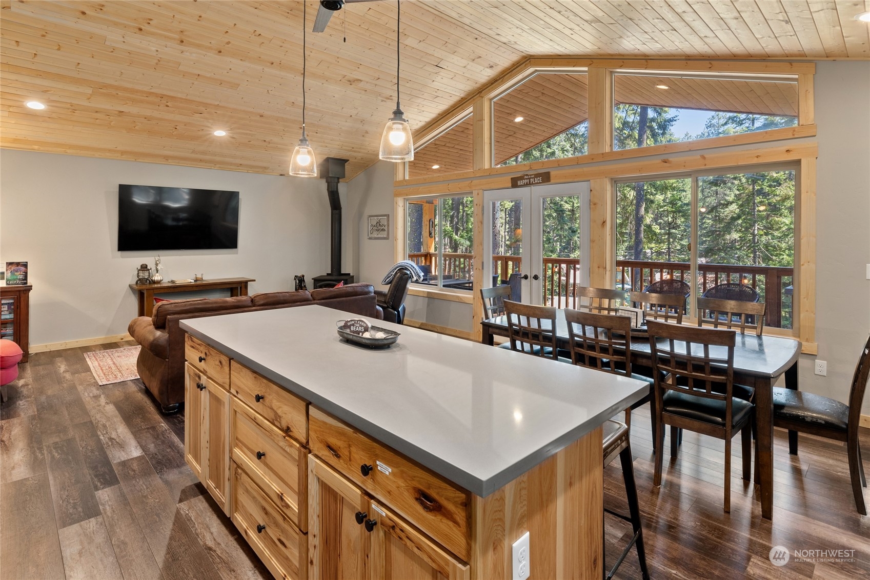 230 Easy Street Ronald, WA 98940 - Photo 13 of 40 a kitchen with a stove a sink and a refrigerator