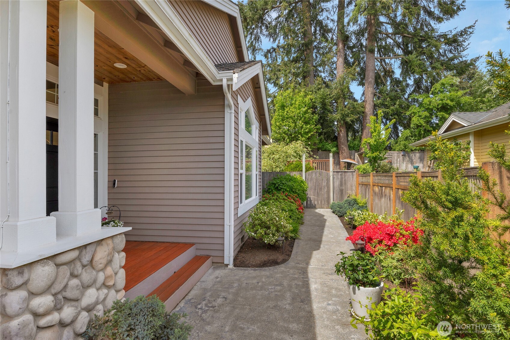 1401 241st Street Southeast Bothell, WA 98021 - Photo 4 of 40
