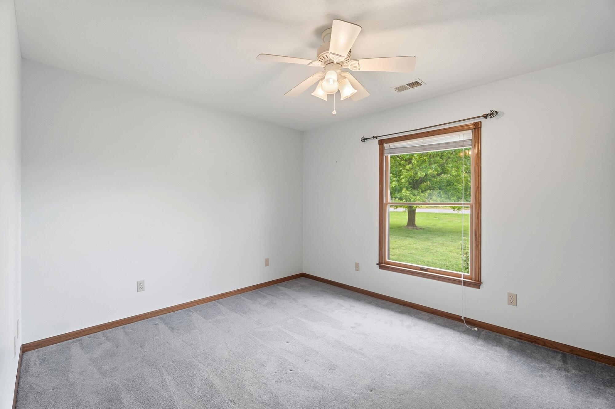 4045 Dialton Road Springfield, OH 45502 - Photo 44 of 60 044