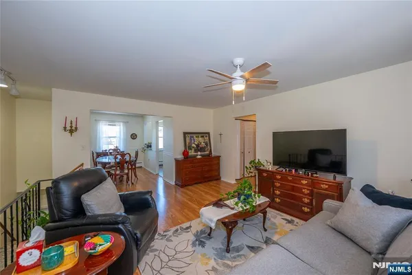 $274,900 | 1146 Valley Road, Unit 2A, Wayne, NJ 07470