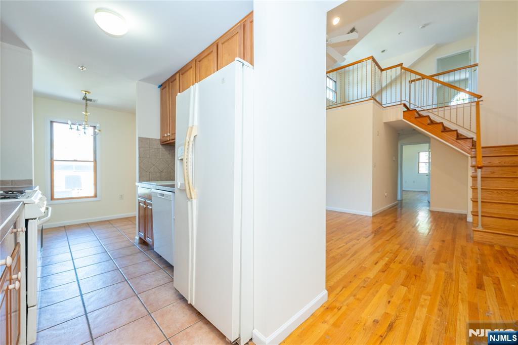 272 Union Avenue, Unit 7 Rutherford, NJ 07070 - Photo 2 of 33