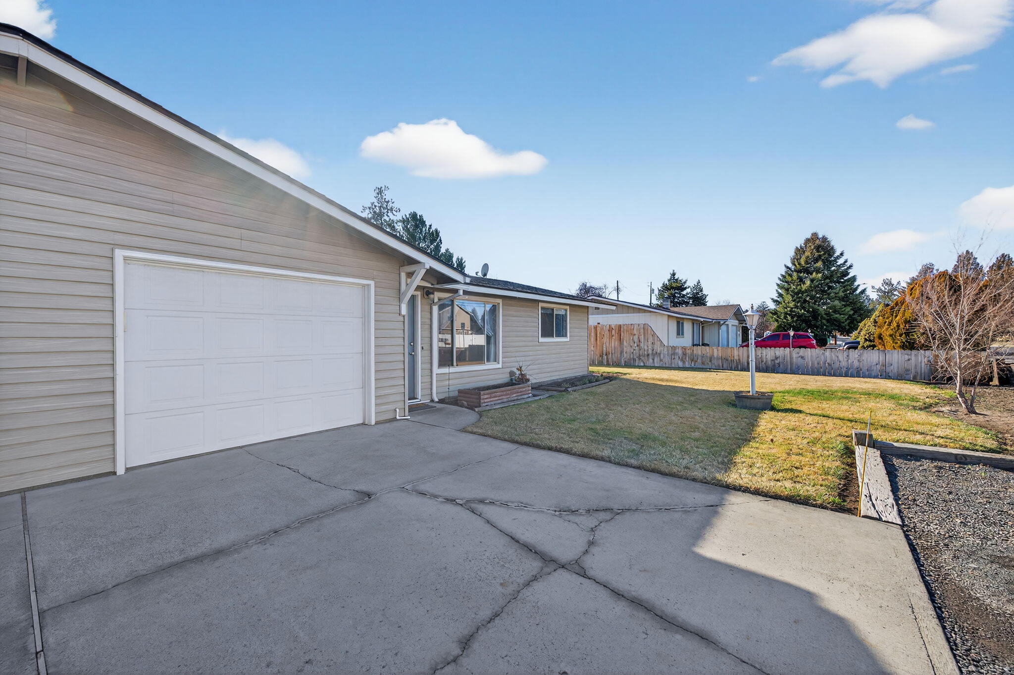 2412 Southwest Wickiup Avenue Redmond, OR 97756 - Photo 2 of 46 4-web-or-mls-2412-SW-Wickiup-Ave-Redmond