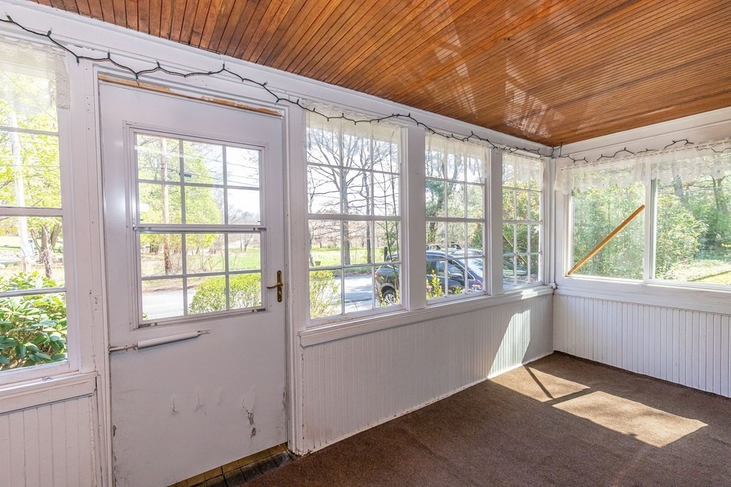 600 Springs Road Bedford, MA 01730 - Photo 8 of 38 a view of an empty room with a window