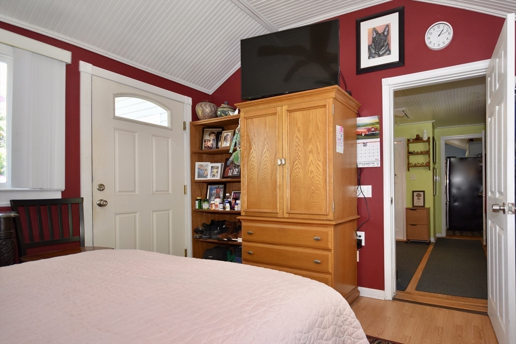 14 Spectacle Pond Terrace Wareham, MA 02538 - Photo 17 of 40