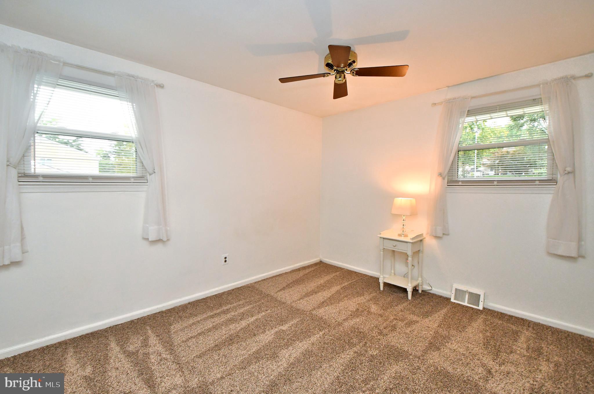 525 Falcon Road Norristown, PA 19403 - Photo 14 of 38 Gallery Image 14