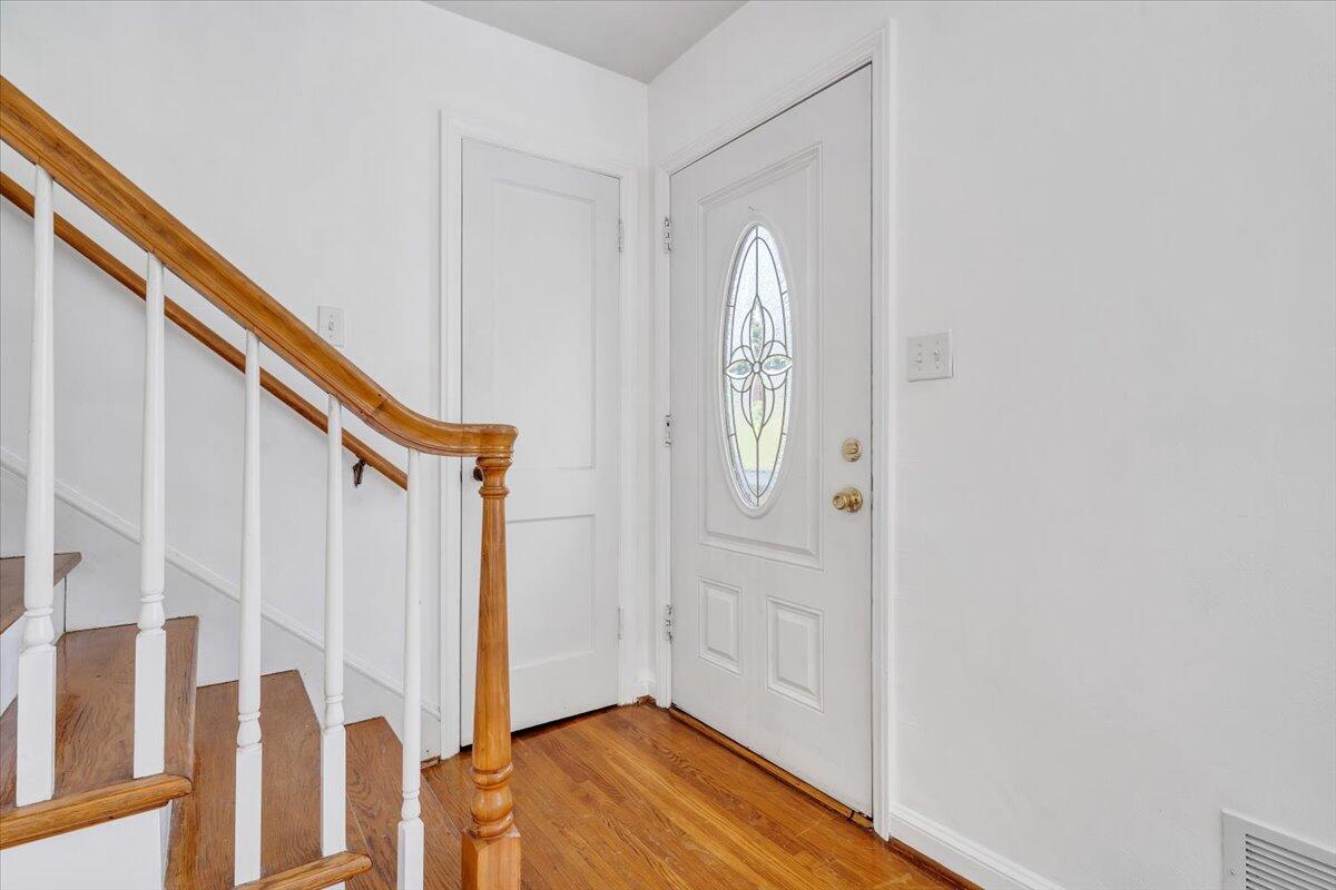 2104 York Road Southwest Roanoke, VA 24015 - Photo 14 of 29 22-MIB05540