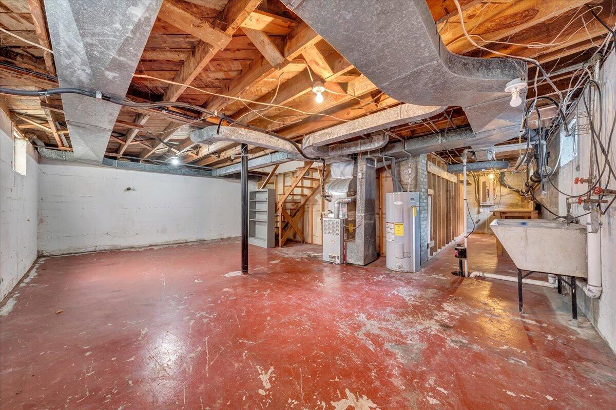 2104 York Road Southwest Roanoke, VA 24015 - Photo 20 of 29 28-MIB05594