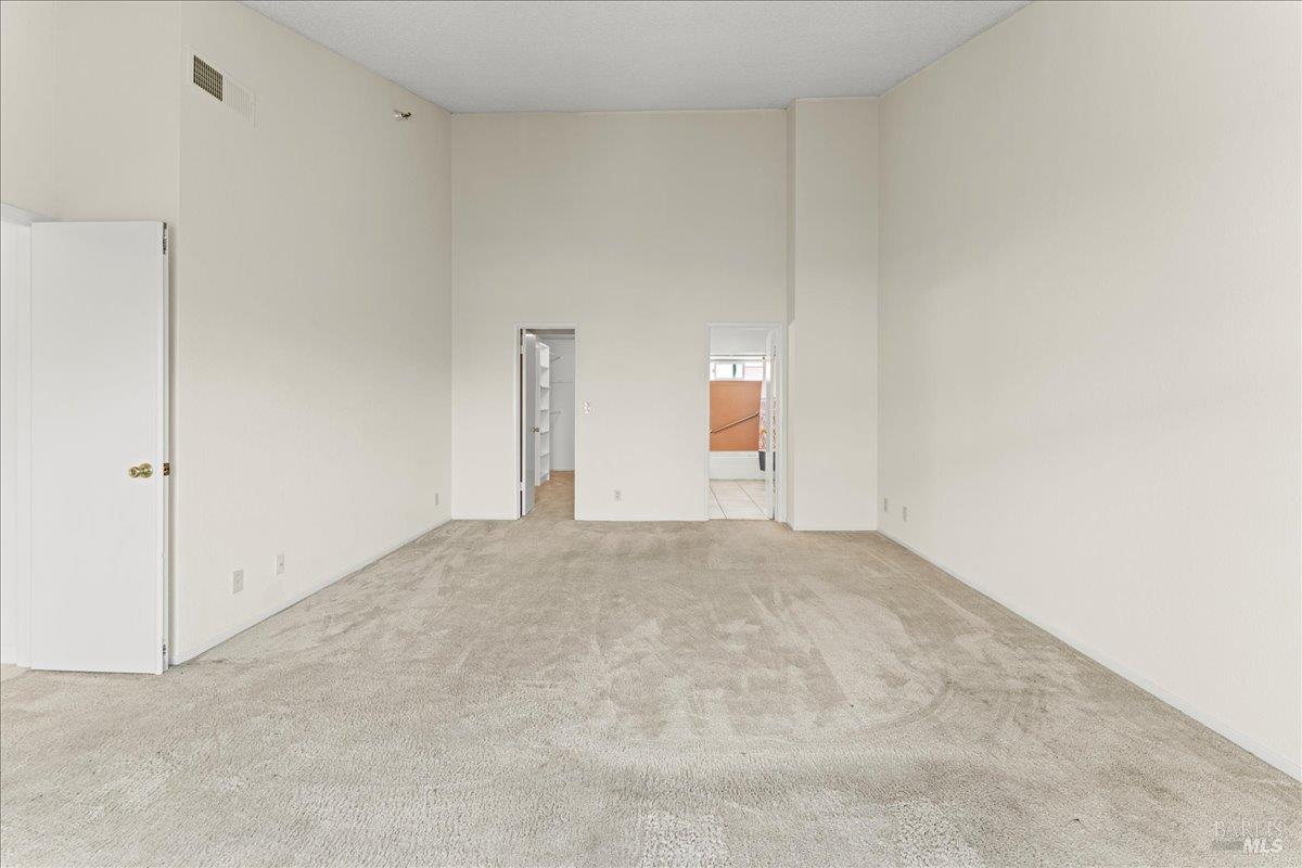 2121 Vale Road, Unit 31 San Pablo, CA 94806 - Photo 20 of 36 a view of an empty room