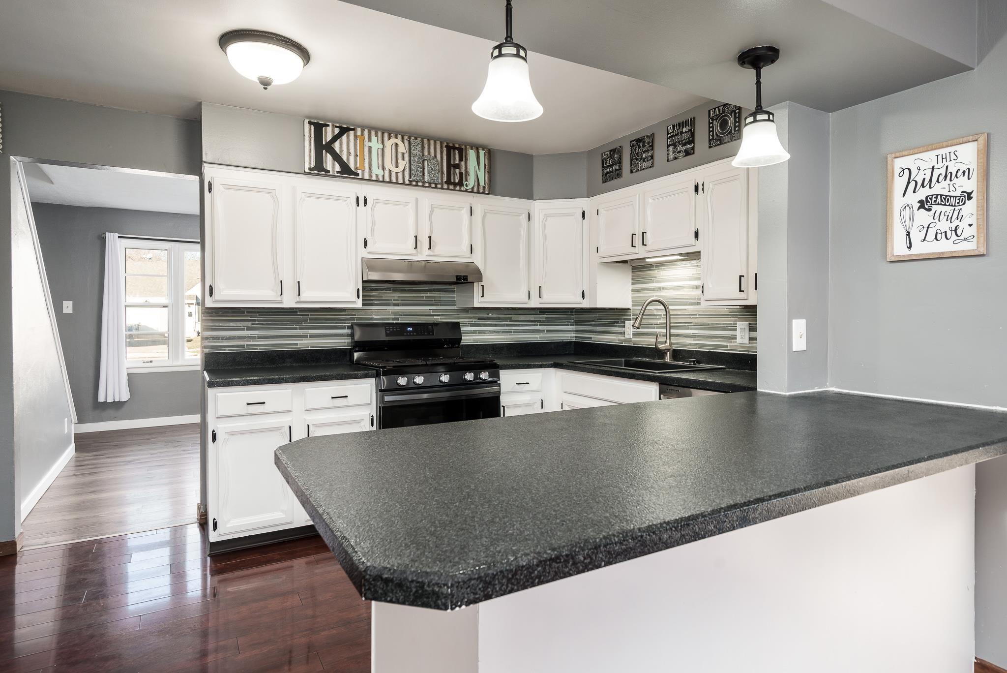 237 Theodore Street Loves Park, IL 61111 - Photo 12 of 33