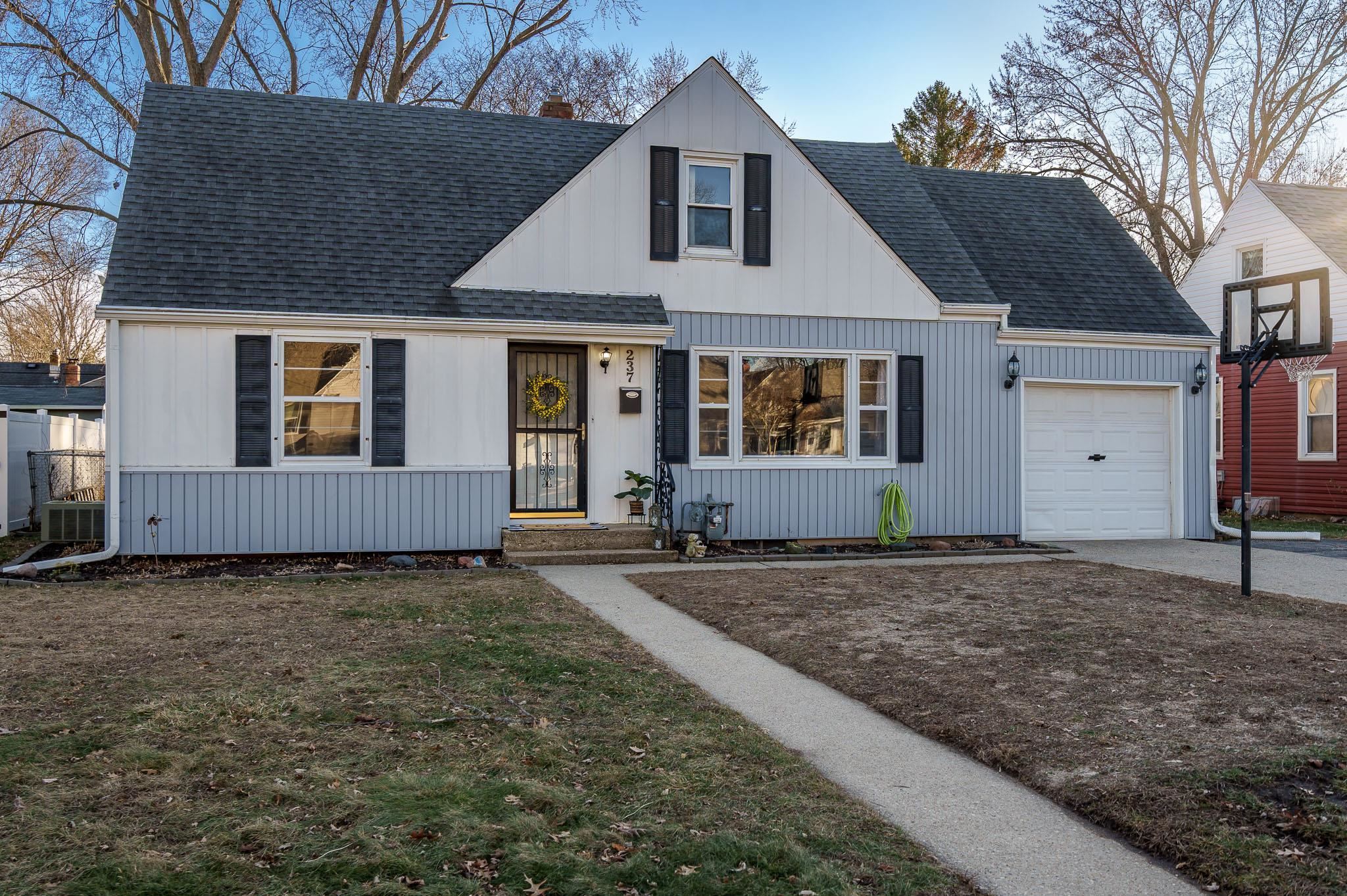 237 Theodore Street Loves Park, IL 61111 - Photo 15 of 33