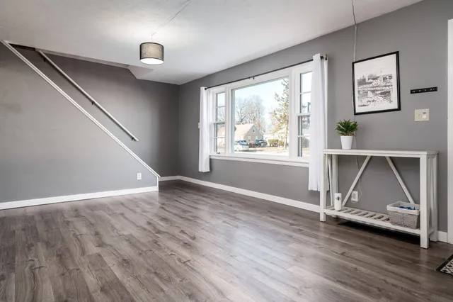 $189,000 | 237 Theodore Street, Loves Park, IL 61111