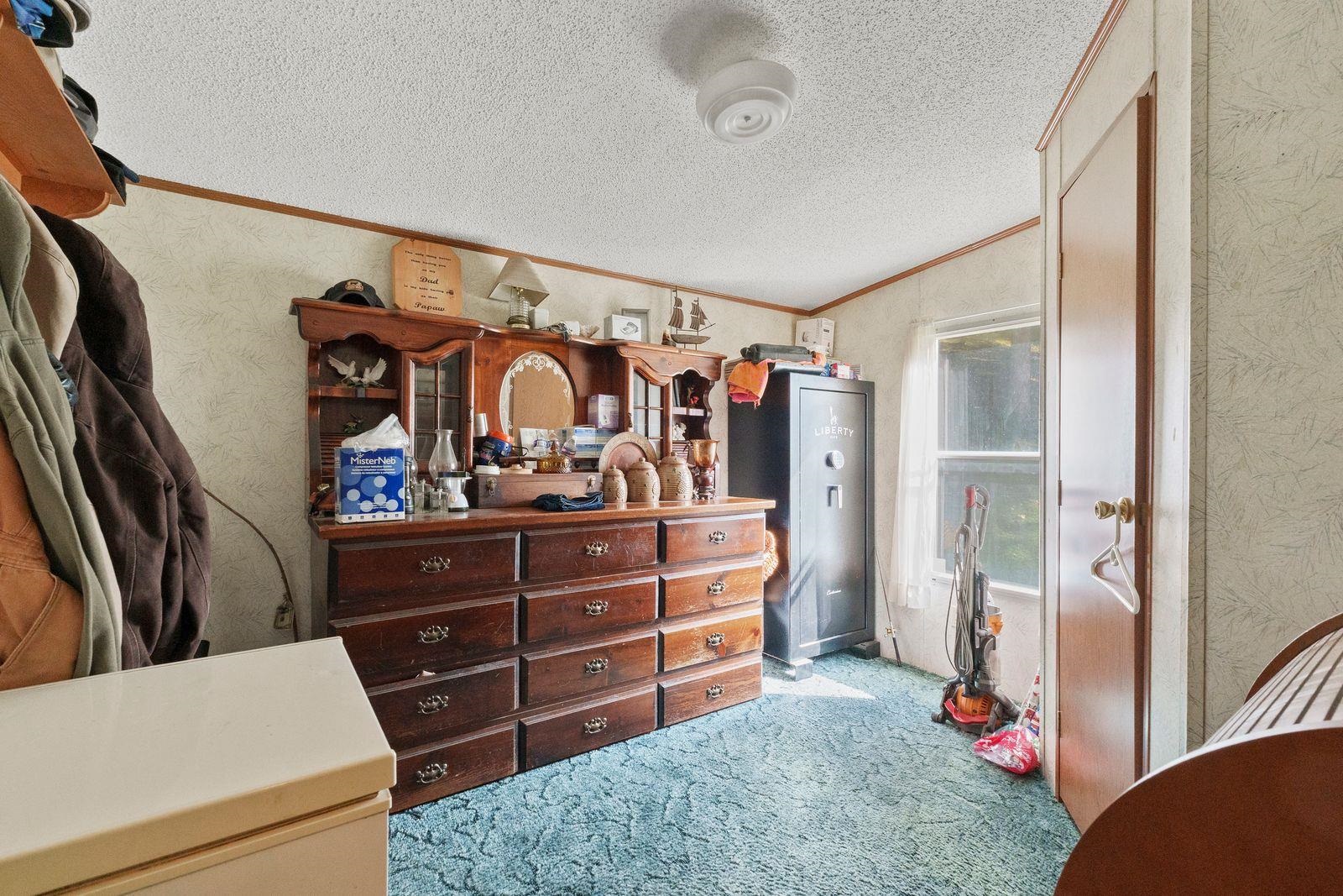 847 Shady Grove Road Louisa, KY 41230 - Photo 15 of 42