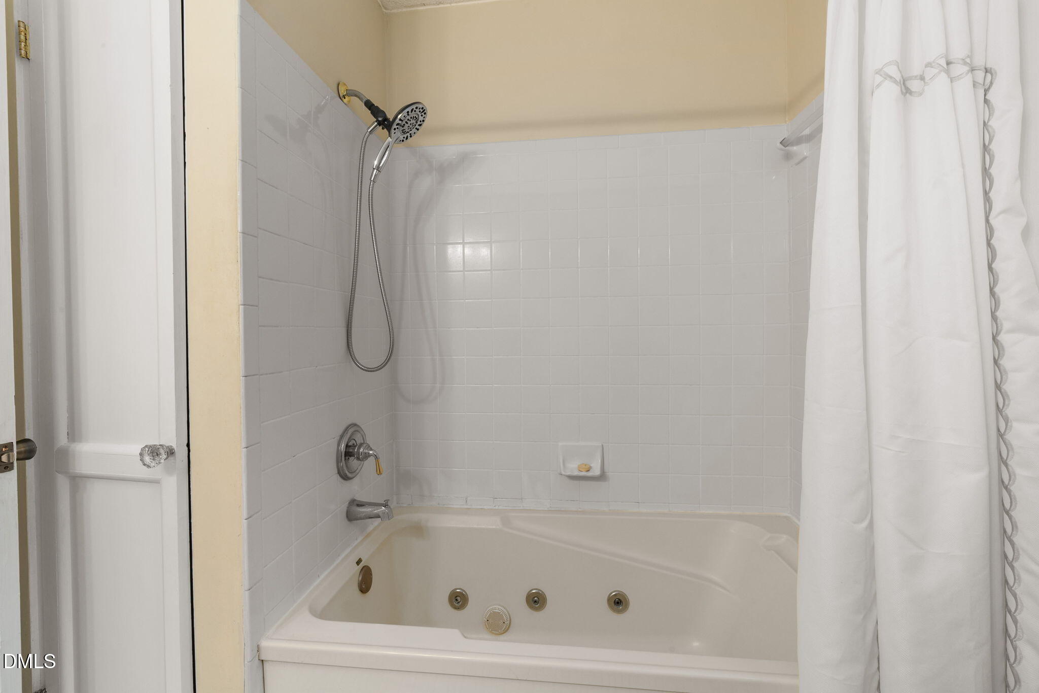 3209 Marie Drive Raleigh, NC 27604 - Photo 53 of 64 34-web-or-mls-DX3A3175