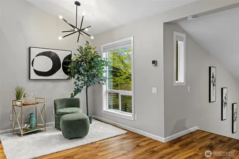 $1,135,000 | 17434 Northeast 40th Place, Unit C5, Redmond, WA 98052
