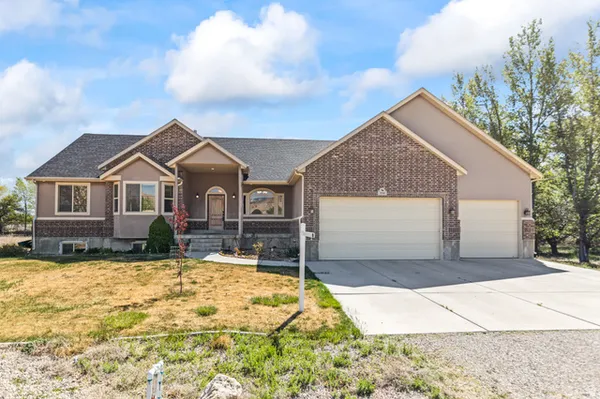 $700,000 | 350 North 200 East, Ferron, UT 84523