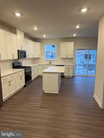 $3,000 | 9 Barbine Way, Bridgeport, PA 19405