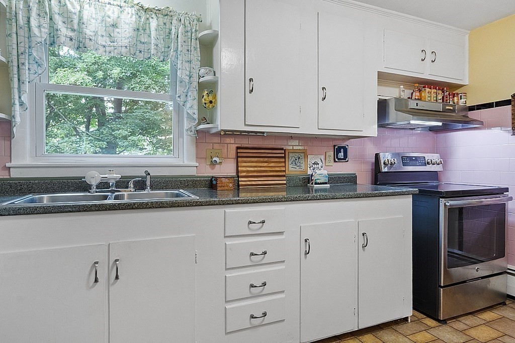 32 Redstone Hill Road Sterling, MA 01564 - Photo 14 of 39 Gallery Image 14