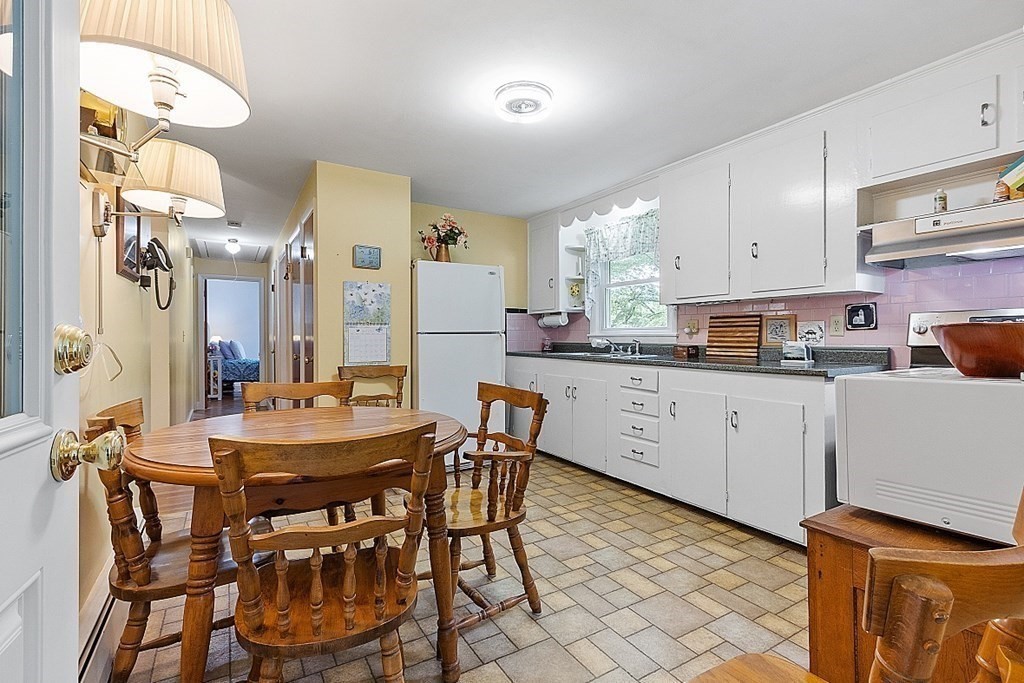32 Redstone Hill Road Sterling, MA 01564 - Photo 16 of 39 Gallery Image 16