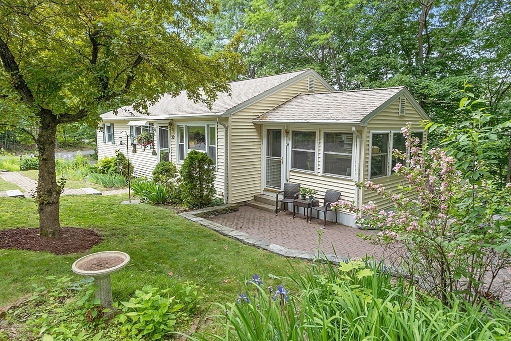 32 Redstone Hill Road Sterling, MA 01564 - Photo 2 of 39 Gallery Image 2