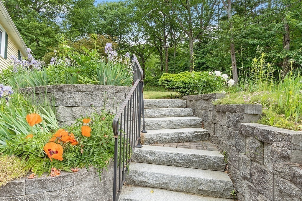 32 Redstone Hill Road Sterling, MA 01564 - Photo 30 of 39 Gallery Image 30